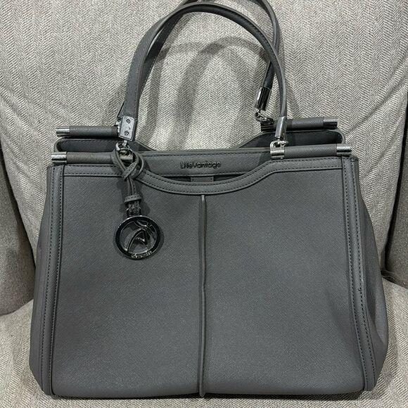 LifeVantage limited edition Handbag - Picture 1 of 7